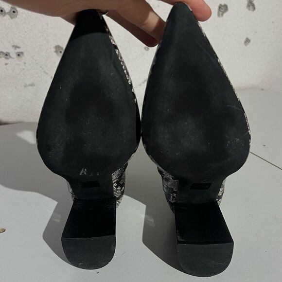 Jeffrey Campbell Raven Snake Print Heel Booties Size 8,5 M - Picture 9 of 9
